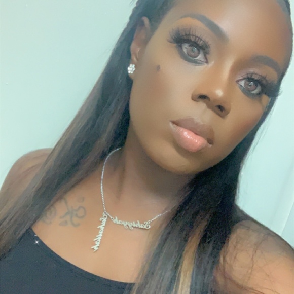 Meet your Posher, Capri - Picture 1 of 1